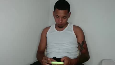 Snapshot of drako_monstercock chatting on March 8, 4:12 am drako_monstercock online show from March 8, 4:12 am