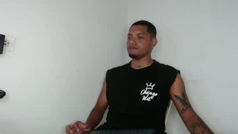 Snapshot of drako_monstercock chatting on March 9, 5:33 am drako_monstercock online show from March 9, 5:33 am