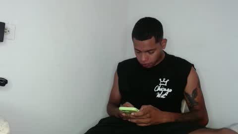 Snapshot of drako_monstercock chatting on March 9, 6:54 pm drako_monstercock online show from March 9, 6:54 pm