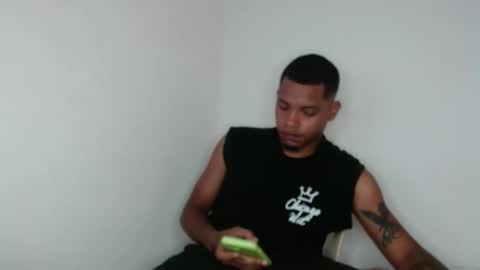 Snapshot of drako_monstercock chatting on March 10, 6:23 pm drako_monstercock online show from March 10, 6:23 pm