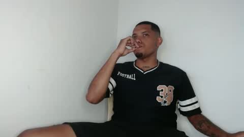 Snapshot of drako_monstercock chatting on March 11, 4:54 am drako_monstercock online show from March 11, 4:54 am