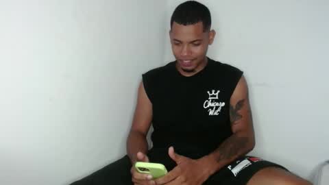 Snapshot of drako_monstercock chatting on March 12, 2:52 am drako_monstercock online show from March 12, 2:52 am