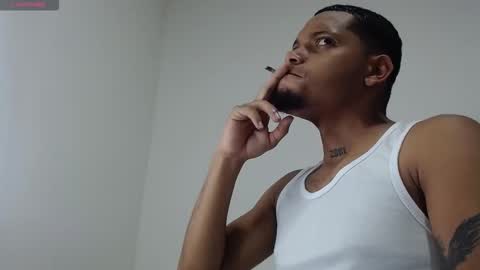 Snapshot of drako_monstercock chatting on October 20, 6:52 pm drako_monstercock online show from October 20, 6:52 pm