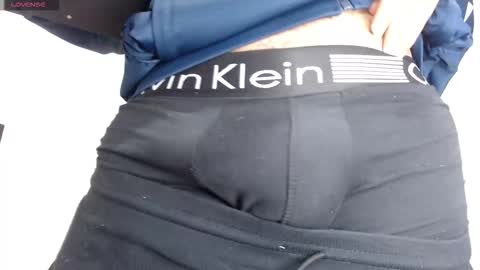 Snapshot of drako_monstercock chatting on October 25, 11:29 am drako_monstercock online show from October 25, 11:29 am