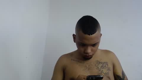 Snapshot of drako_monstercock chatting on June 16, 2:19 pm drako_monstercock online show from June 16, 2:19 pm