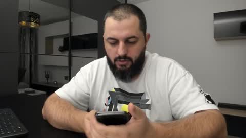 Snapshot of dravenpeak chatting on October 3, 10:07 pm DravenPeak online show from October 3, 10:07 pm