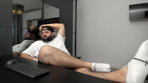 Snapshot of dravenpeak chatting on October 14, 2:18 pm DravenPeak online show from October 14, 2:18 pm