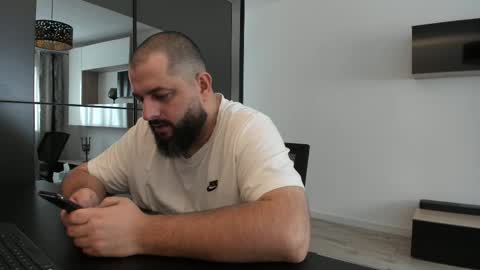 Snapshot of dravenpeak chatting on October 21, 11:33 am DravenPeak online show from October 21, 11:33 am