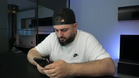 DravenPeak online show from April 18, 4:44 pm