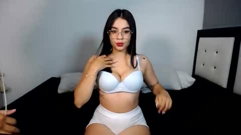 -- nicolle and jhon -- online show from July 5, 6:42 am