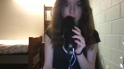 Snapshot of dream1girl_ chatting on March 11, 3:26 am ur dream girl online show from March 11, 3:26 am