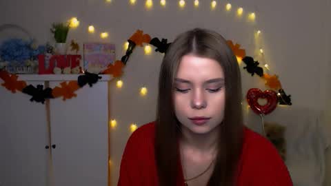 Snapshot of dream_mari chatting on October 27, 7:12 am Mari online show from October 27, 7:12 am