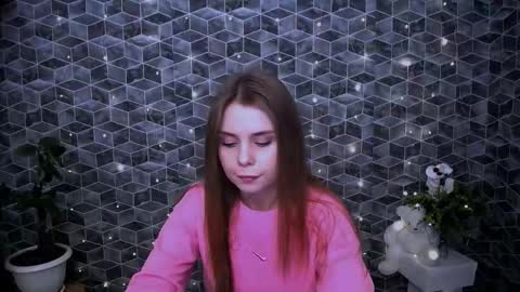 Snapshot of dream_mari chatting on November 18, 9:47 am Mari online show from November 18, 9:47 am