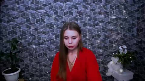 Snapshot of dream_mari chatting on November 19, 6:35 am Mari online show from November 19, 6:35 am