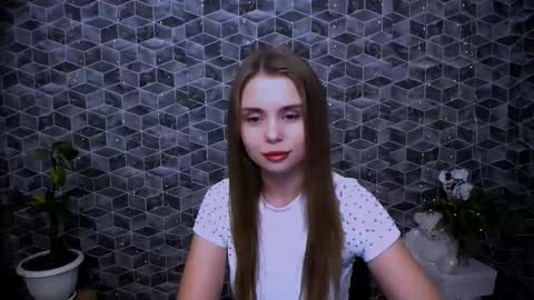 Snapshot of dream_mari chatting on November 29, 7:33 am Mari online show from November 29, 7:33 am