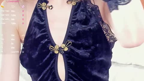 Snapshot of dream_melody chatting on October 26, 8:53 am Hi Im Monika Welcome to my room online show from October 26, 8:53 am