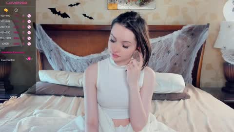 Snapshot of dream_melody chatting on October 30, 8:42 pm Hi Im Monika Welcome to my room online show from October 30, 8:42 pm