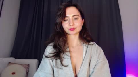 Nicole online show from January 7, 1:38 am