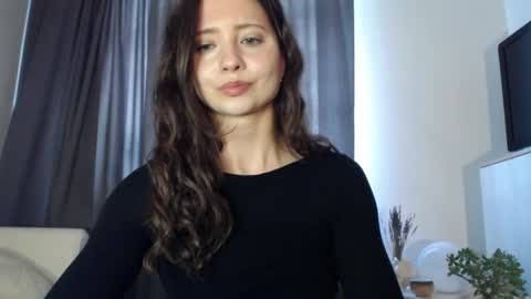 Nicole online show from May 9, 7:35 am