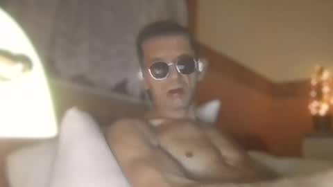 Snapshot of dreambob chatting on October 25, 11:54 pm Dreambob online show from October 25, 11:54 pm