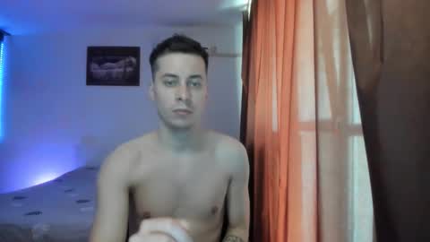 Snapshot of dreamboy240 chatting on May 19, 10:32 am Johnny online show from May 19, 10:32 am