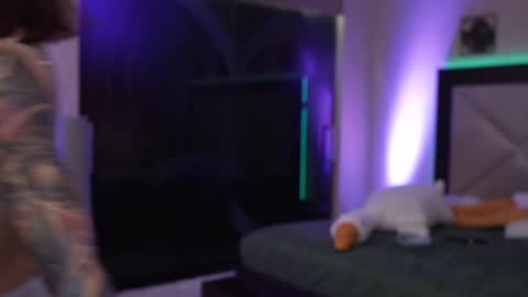 Sarah online show from February 2, 1:34 am