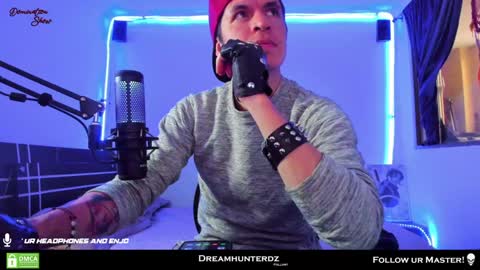 Snapshot of dreamhunterdz chatting on January 6, 9:43 pm Your lord. - ONLINE  1500 Pm to 2100 Pm - New York Hour online show from January 6, 9:43 pm