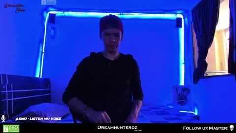 Snapshot of dreamhunterdz chatting on January 26, 7:20 pm Your lord. - ONLINE  1500 Pm to 2100 Pm - New York Hour online show from January 26, 7:20 pm
