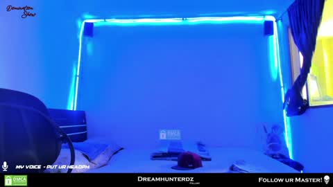 Snapshot of dreamhunterdz chatting on February 4, 7:11 pm Your lord. - ONLINE  1500 Pm to 2100 Pm - New York Hour online show from February 4, 7:11 pm