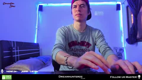 Snapshot of dreamhunterdz chatting on February 20, 10:48 pm Your lord. - ONLINE  1500 Pm to 2100 Pm - New York Hour online show from February 20, 10:48 pm