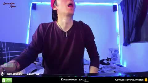 Snapshot of dreamhunterdz chatting on February 21, 11:54 pm Your lord. - ONLINE  1500 Pm to 2100 Pm - New York Hour online show from February 21, 11:54 pm