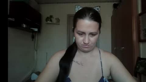 dreamiebelle online show from September 13, 8:14 am