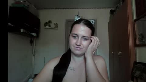 dreamiebelle online show from September 19, 8:27 am