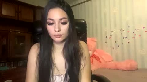dreamkarinaa_ online show from December 3, 8:06 pm