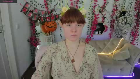 Snapshot of dreammyluna chatting on November 2, 8:44 pm Luna online show from November 2, 8:44 pm