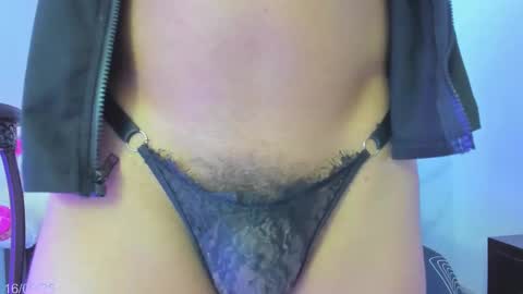 Snapshot of dreams_chloe chatting on September 16, 5:19 am dreams_chloe online show from September 16, 5:19 am
