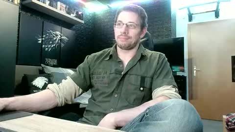 Snapshot of dreamwallker chatting on October 8, 7:33 pm Ioannes Paulus the 2nd online show from October 8, 7:33 pm