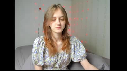 Snapshot of dreamy_pollyyy chatting on April 19, 8:11 pm dreamy_pollyyy online show from April 19, 8:11 pm