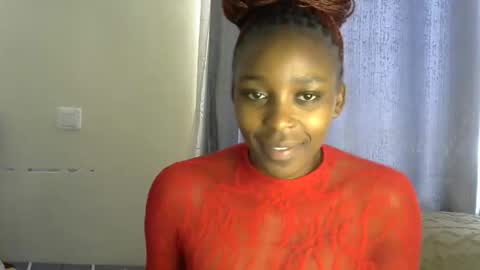 dreamy_queen online show from April 18, 10:19 am