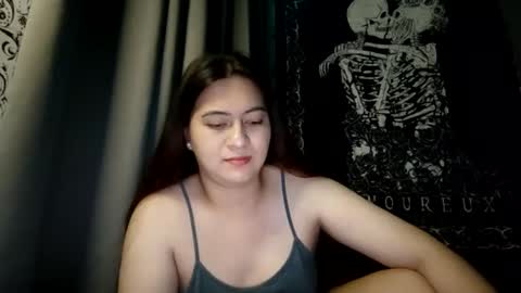 Snapshot of dreamycreamyst chatting on December 21, 8:10 pm dreamycreamyst online show from December 21, 8:10 pm