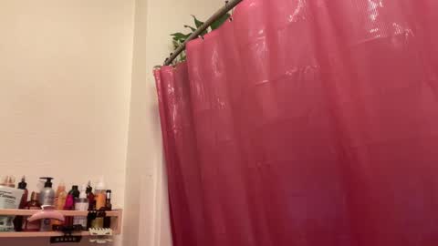 RIRI OR DREAMY online show from March 10, 2:50 am