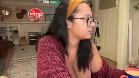 RIRI OR DREAMY online show from January 16, 3:05 pm