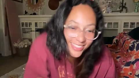 RIRI OR DREAMY online show from March 19, 3:32 am