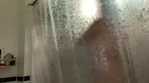 RIRI OR DREAMY online show from March 28, 1:05 am