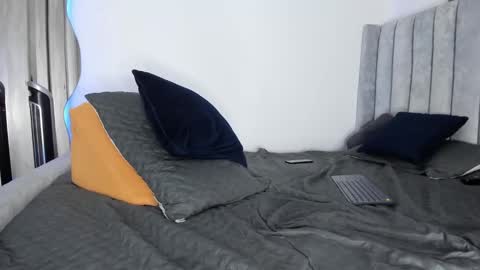 Snapshot of drekev_ chatting on September 15, 8:31 pm Kevin online show from September 15, 8:31 pm