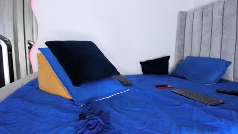 Snapshot of drekev_ chatting on September 24, 12:25 am Kevin online show from September 24, 12:25 am