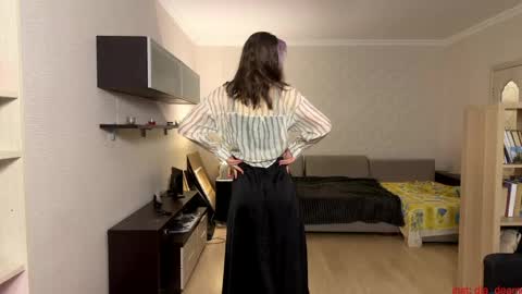 Dia online show from April 20, 3:48 pm