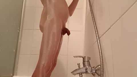 Snapshot of drijn3 chatting on September 8, 6:40 pm drijn3 online show from September 8, 6:40 pm