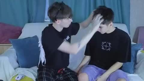 Mark online show from February 7, 5:44 am