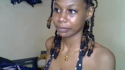 Snapshot of drip_byb1 chatting on June 4, 4:13 pm drip_byb1 online show from June 4, 4:13 pm